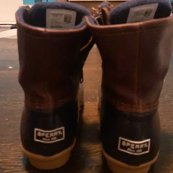 Used Sperrys! In great condition!! - Picture 6 of 7